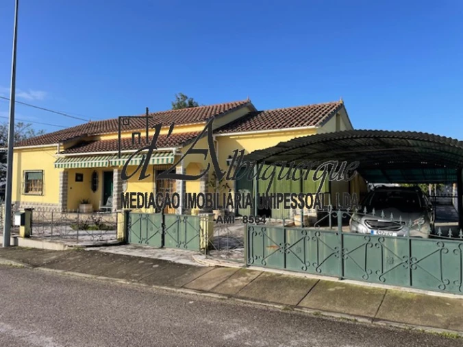 Moradia T3 para Venda em Ponte de Sor, Tramaga e Vale de Açor