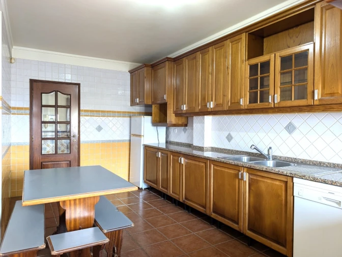 Moradia T3 para Venda em São Bernardo Foto 5