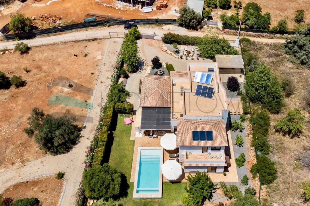 Moradia T4 para Venda em Loule (São Clemente) Foto 47