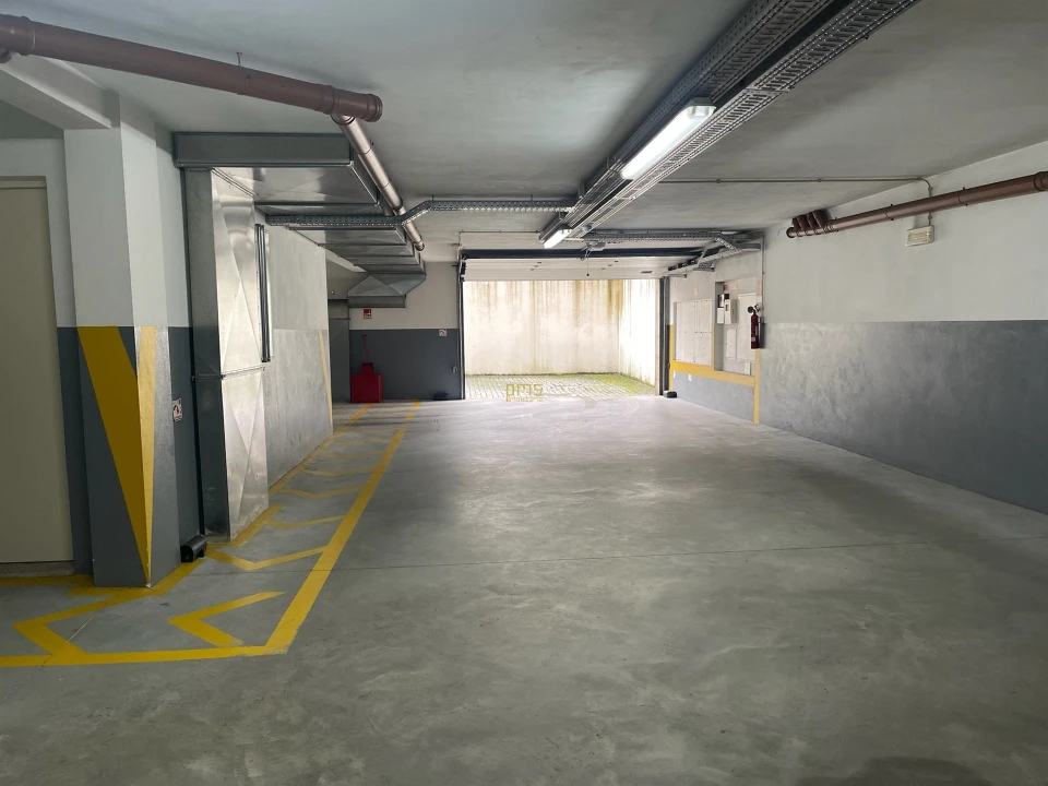 Apartamento T3 para Venda em Mafamude e Vilar do Paraíso Foto 25