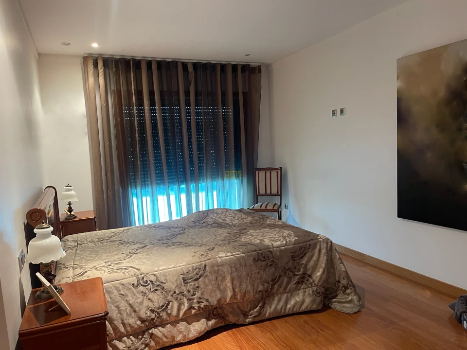 Apartamento T3 para Venda em Mafamude e Vilar do Paraíso Foto 10