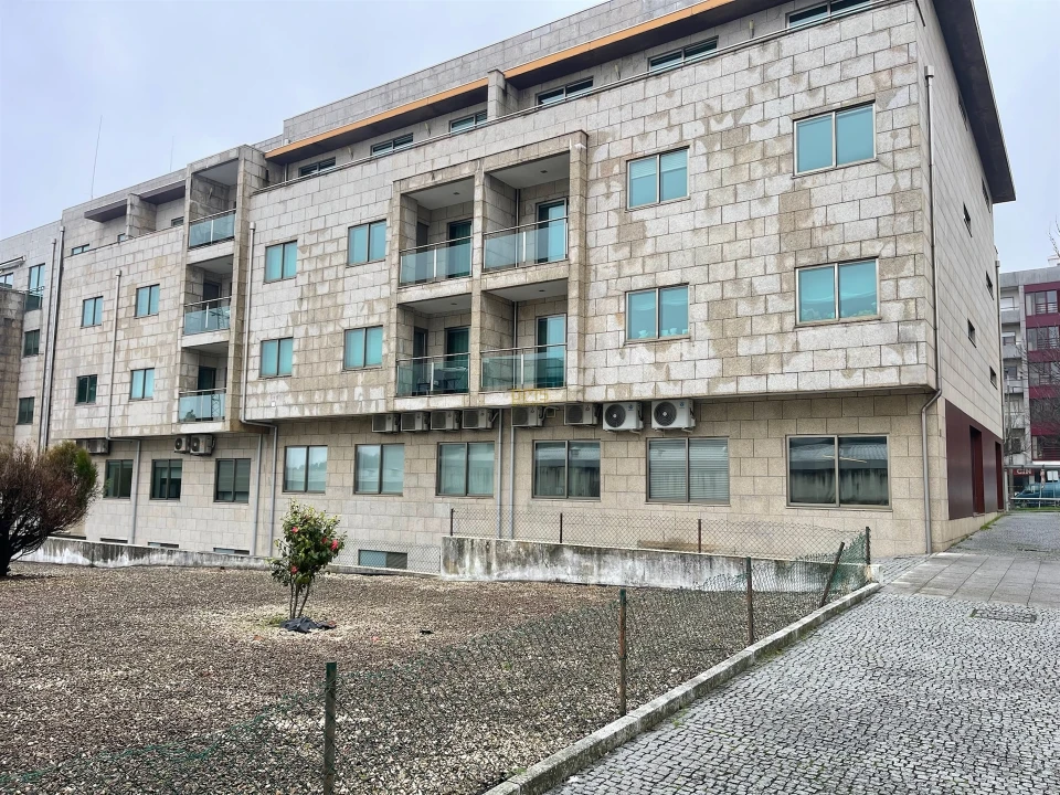 Apartamento T3 para Venda em Mafamude e Vilar do Paraíso Foto 27