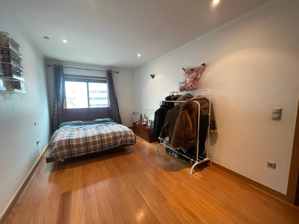 Apartamento T3 para Venda em Mafamude e Vilar do Paraíso Foto 13