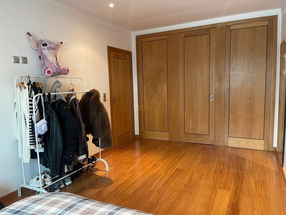 Apartamento T3 para Venda em Mafamude e Vilar do Paraíso Foto 12
