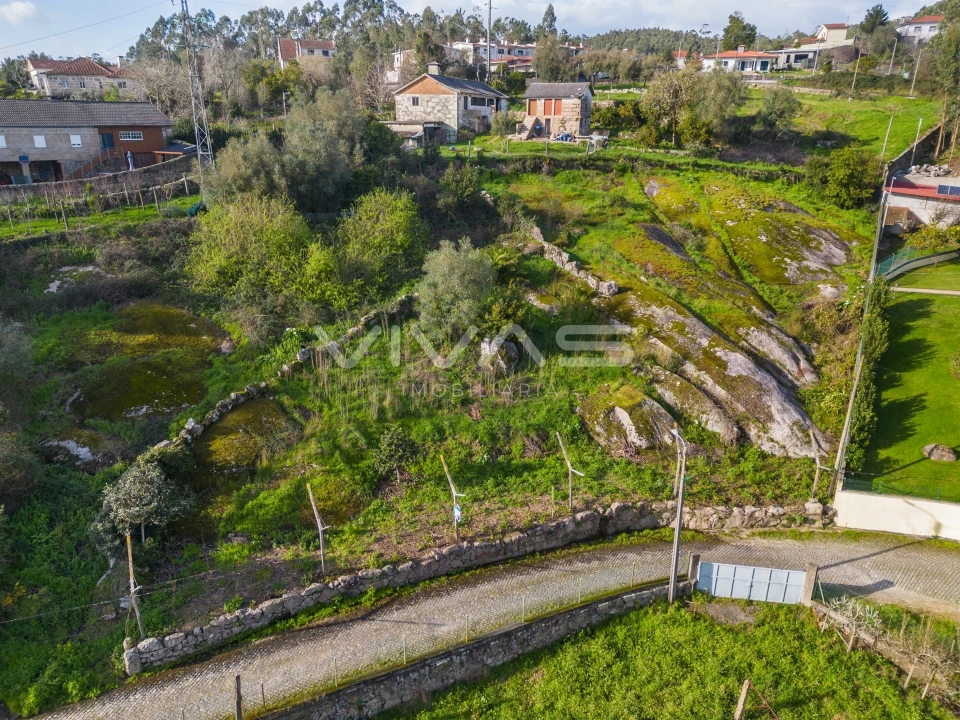 Terreno para Venda em Arnoso (Santa Maria e Santa Eulália) e Sezures Foto 11