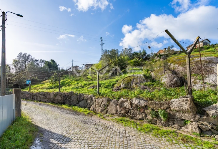 Terreno para Venda em Arnoso (Santa Maria e Santa Eulália) e Sezures Foto 7