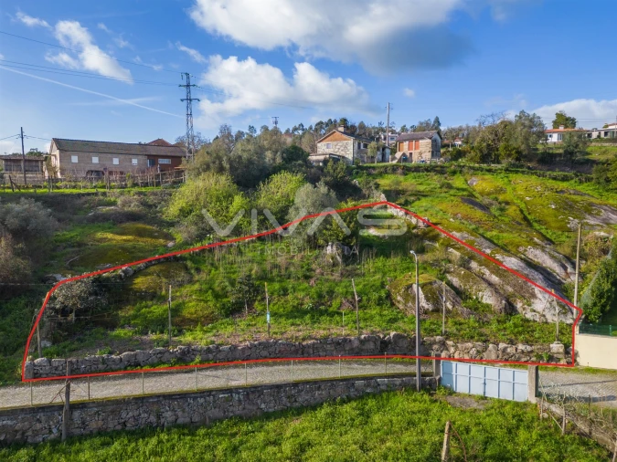 Terreno para Venda em Arnoso (Santa Maria e Santa Eulália) e Sezures Foto 1