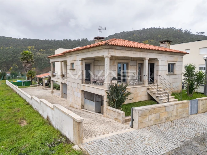 Moradia T3 para Venda em Lama