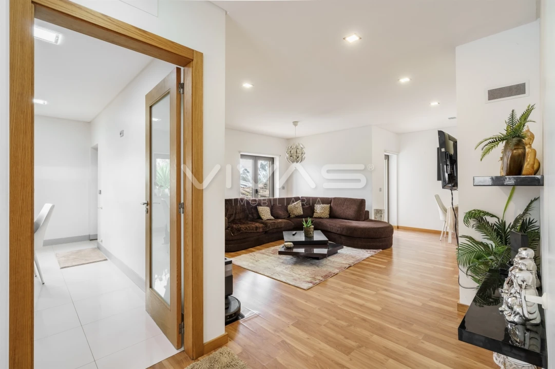 Moradia T3 para Venda em Lama Foto 8