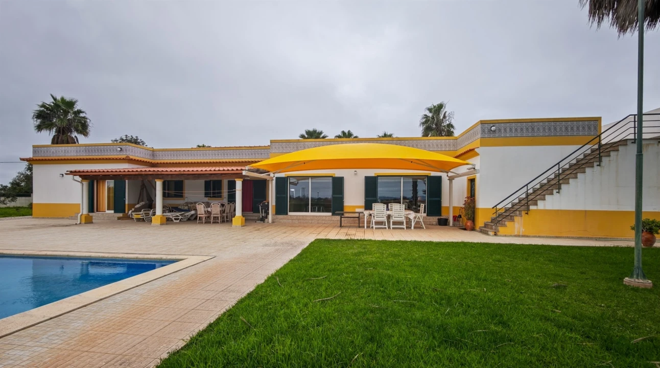 Quinta T4 para Venda em Guia Foto 9