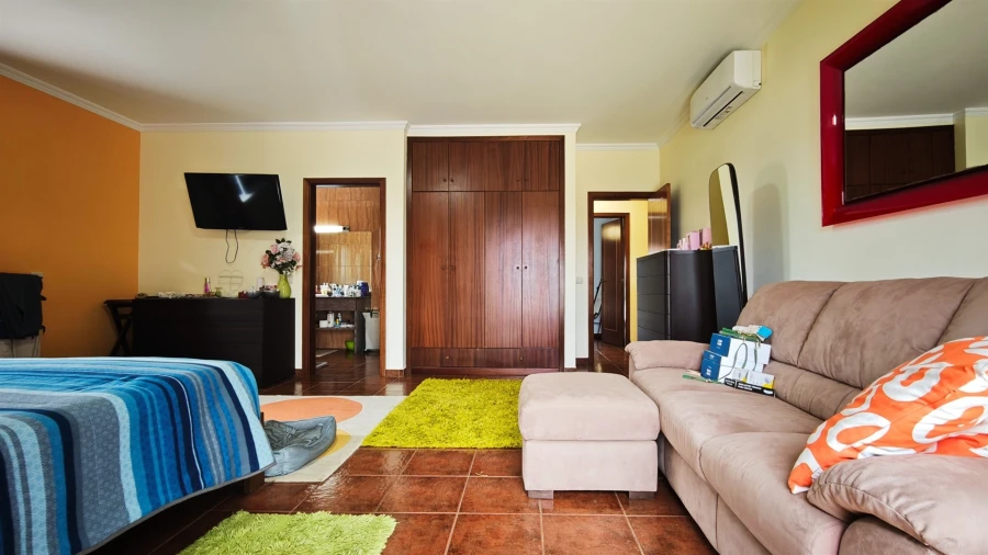 Quinta T4 para Venda em Guia Foto 32