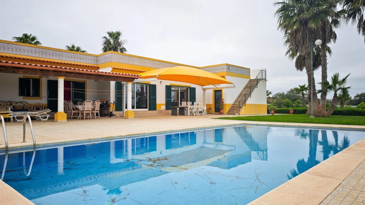 Quinta T4 para Venda em Guia Foto 3