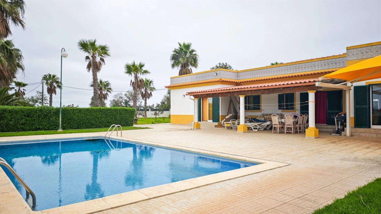 Quinta T4 para Venda em Guia Foto 8