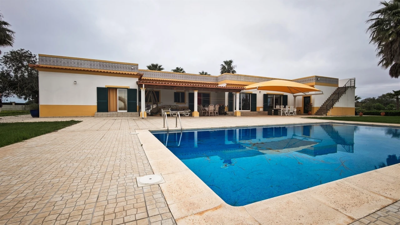 Quinta T4 para Venda em Guia Foto 7