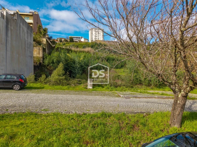 Terreno para Venda em Penafiel Foto 2