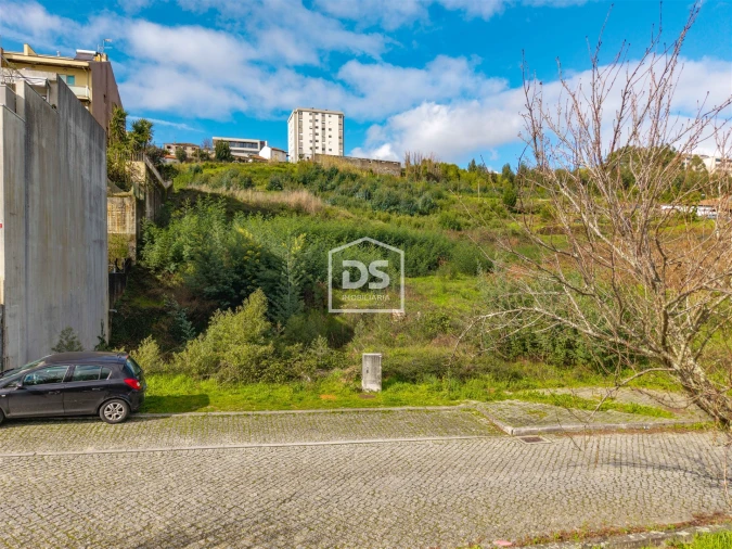 Terreno para Venda em Penafiel Foto 3