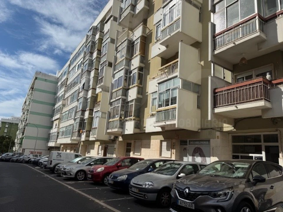 Apartamento T2 para Venda em Oeiras e São Julião da Barra, Paço de Arcos e Caxias Foto 16