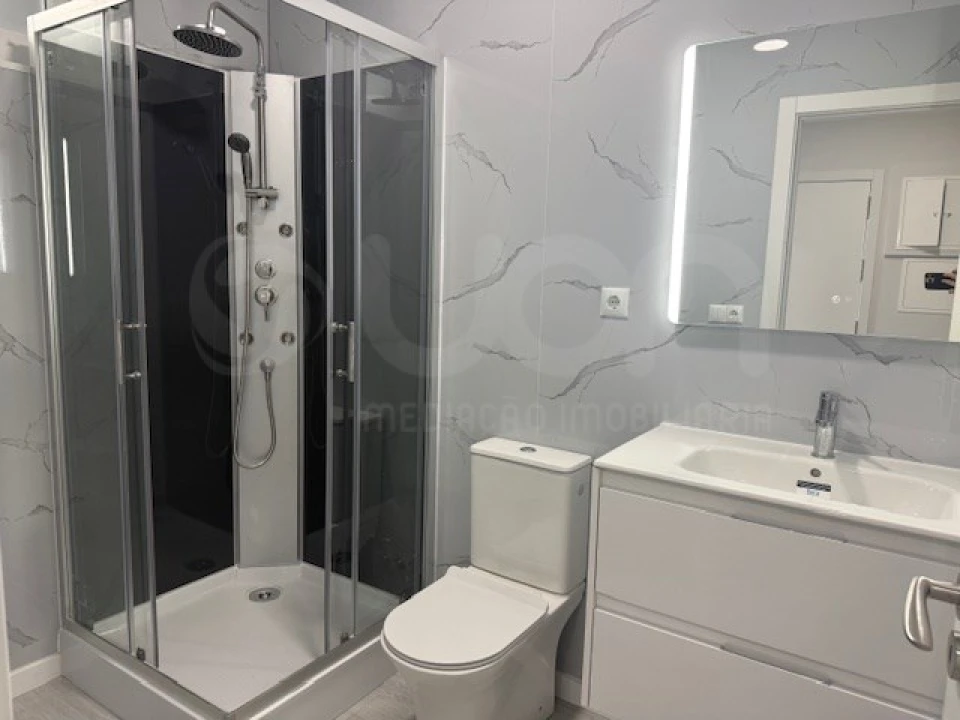 Apartamento T2 para Venda em Oeiras e São Julião da Barra, Paço de Arcos e Caxias Foto 14