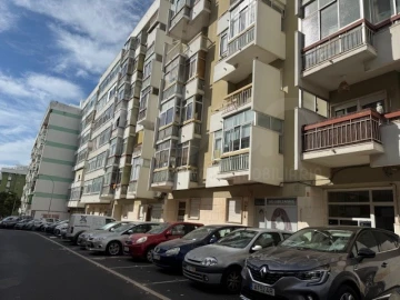 Apartamento T2 para Venda em Oeiras e São Julião da Barra, Paço de Arcos e Caxias