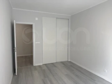 Apartamento T2 para Venda em Oeiras e São Julião da Barra, Paço de Arcos e Caxias