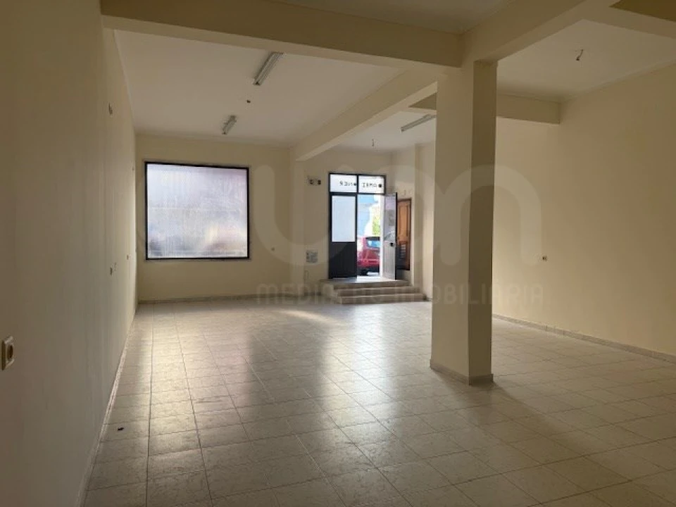 Apartamento para Venda em Cacém e São Marcos Foto 4