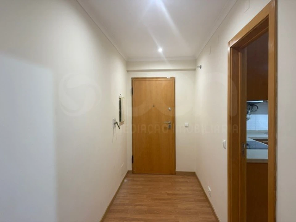 Apartamento T3 para Venda em Rio de Mouro Foto 13