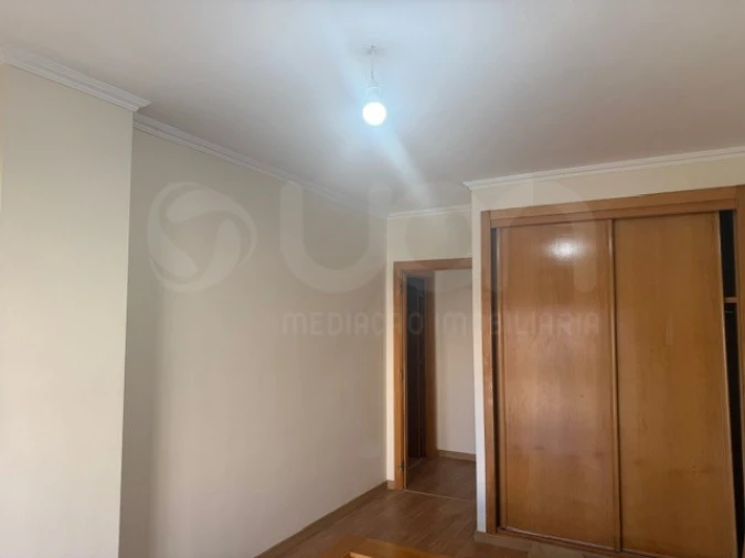 Apartamento T3 para Venda em Rio de Mouro Foto 11
