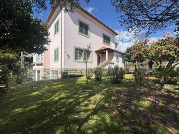 Moradia T7 para Venda em Lordelo do Ouro e Massarelos