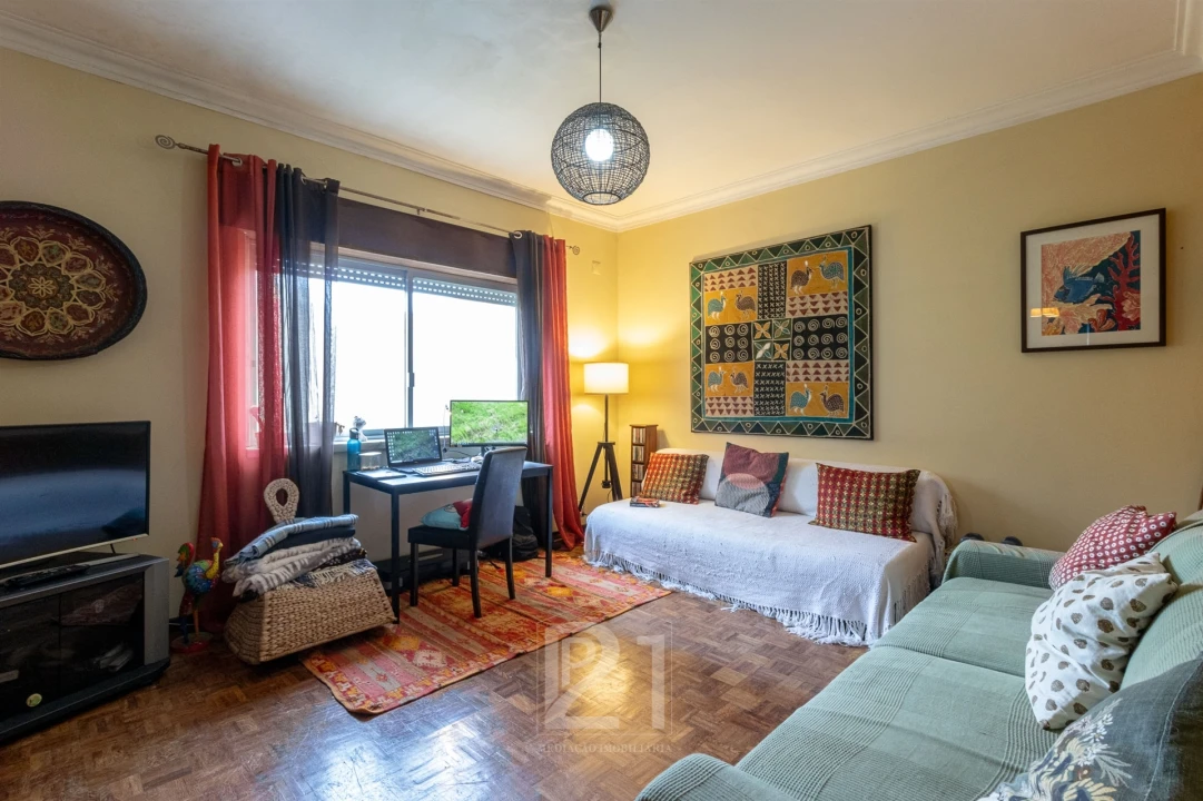 Moradia T5 para Venda em Massamá e Monte Abraão Foto 29