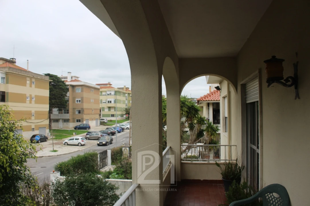 Moradia T5 para Venda em Massamá e Monte Abraão Foto 55