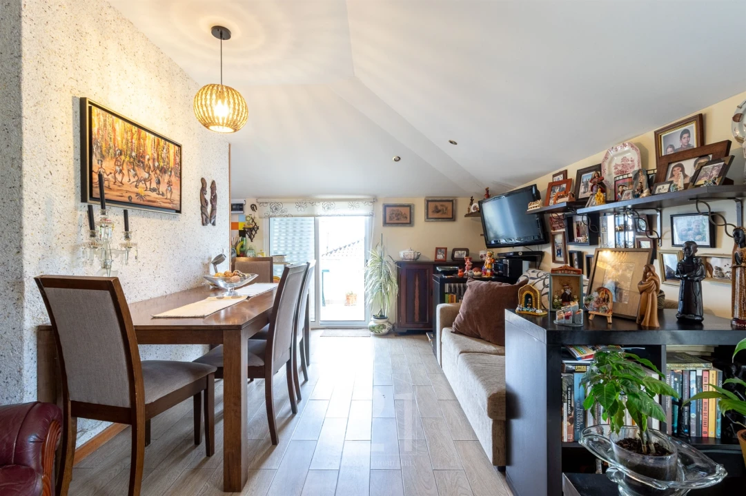 Moradia T5 para Venda em Massamá e Monte Abraão Foto 40