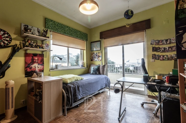 Moradia T5 para Venda em Massamá e Monte Abraão Foto 5