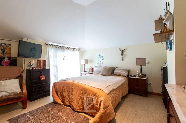 Moradia T5 para Venda em Massamá e Monte Abraão Foto 33