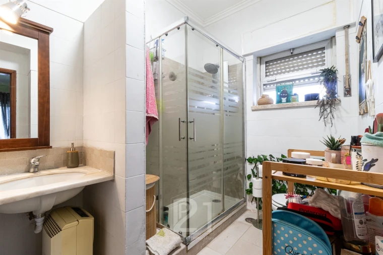 Moradia T5 para Venda em Massamá e Monte Abraão Foto 12