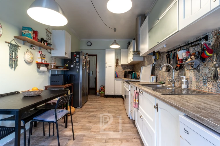 Moradia T5 para Venda em Massamá e Monte Abraão Foto 22