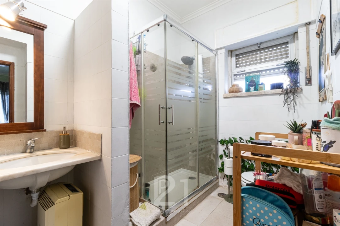 Moradia T5 para Venda em Massamá e Monte Abraão Foto 12