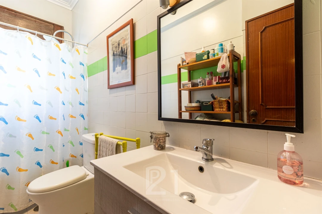 Moradia T5 para Venda em Massamá e Monte Abraão Foto 18