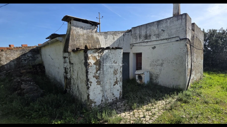 Terreno Misto para Venda em Pechão