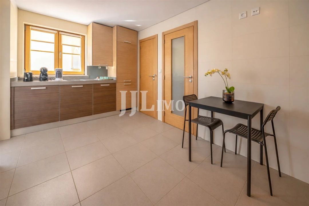 Apartamento T3 para Venda em Santa Maria e São Miguel, São Martinho, São Pedro Penaferrim Foto 12