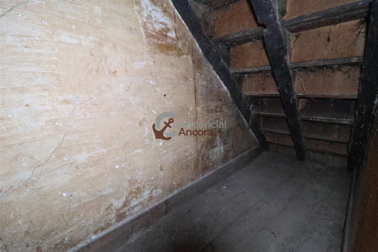 Moradia T0 para Venda em Figueiró da Serra e Freixo da Serra Foto 5