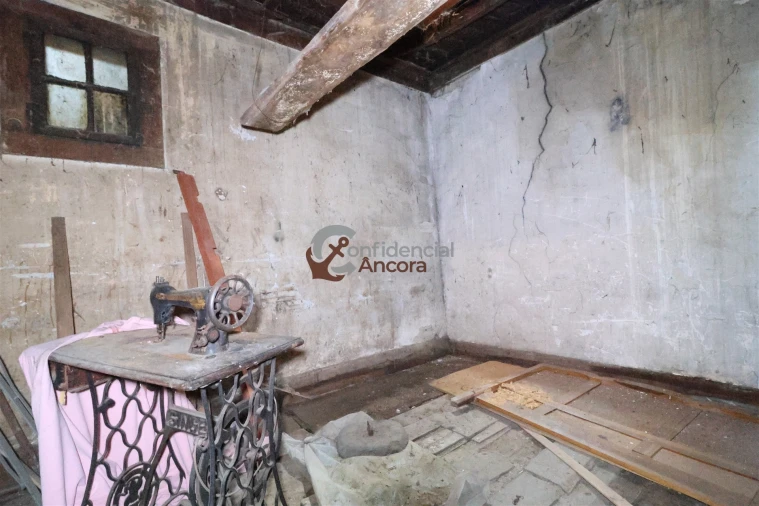 Moradia T0 para Venda em Figueiró da Serra e Freixo da Serra Foto 4