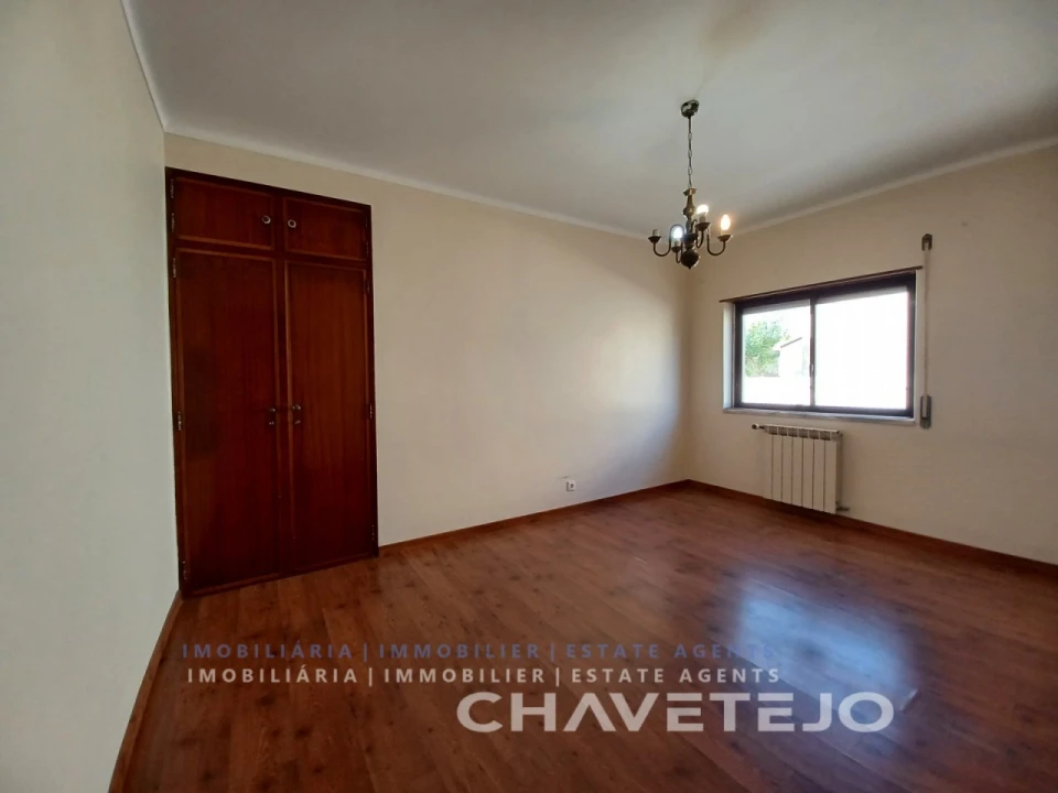 Moradia T4 para Venda em São João Baptista e Santa Maria dos Olivais Foto 17