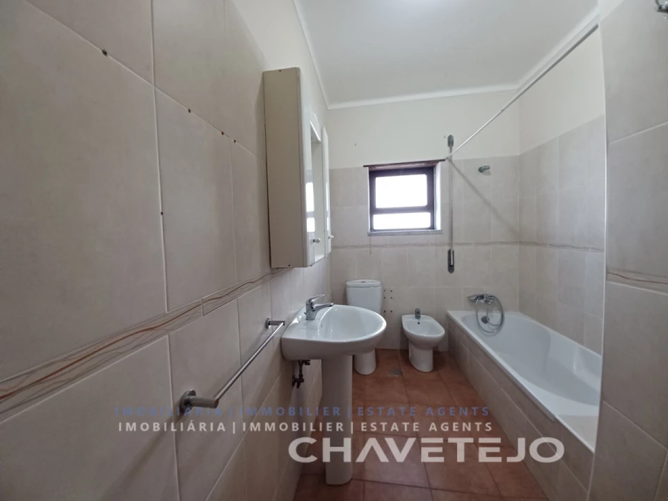 Moradia T4 para Venda em São João Baptista e Santa Maria dos Olivais Foto 20