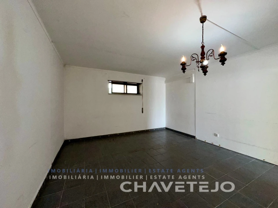 Moradia T4 para Venda em São João Baptista e Santa Maria dos Olivais Foto 30