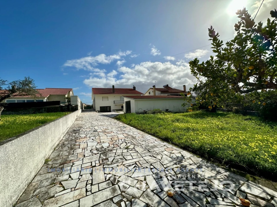 Moradia T4 para Venda em São João Baptista e Santa Maria dos Olivais Foto 5