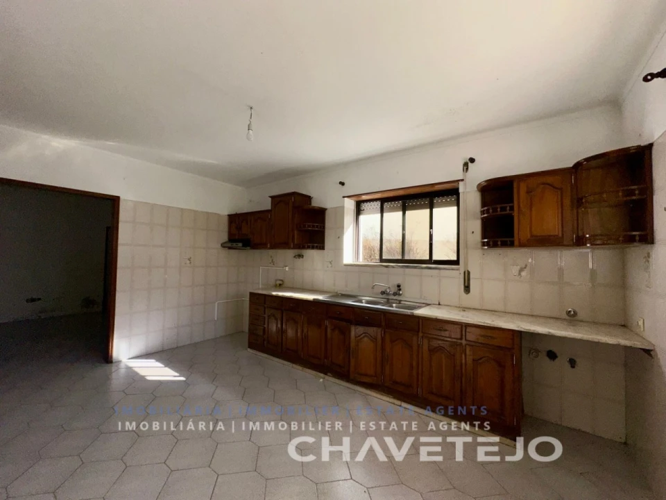 Moradia T4 para Venda em São João Baptista e Santa Maria dos Olivais Foto 34