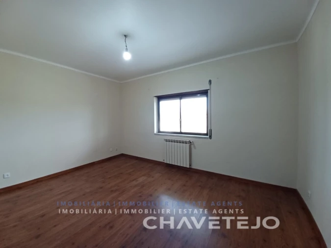 Moradia T4 para Venda em São João Baptista e Santa Maria dos Olivais Foto 21