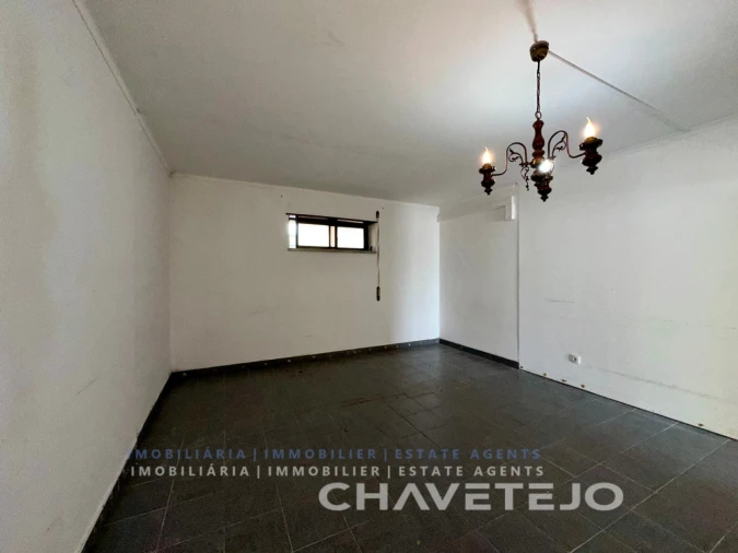 Moradia T4 para Venda em São João Baptista e Santa Maria dos Olivais Foto 30