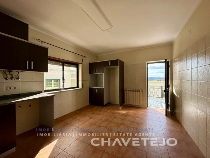 Moradia T4 para Venda em São João Baptista e Santa Maria dos Olivais Foto 12