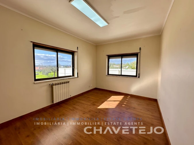 Moradia T4 para Venda em São João Baptista e Santa Maria dos Olivais Foto 39